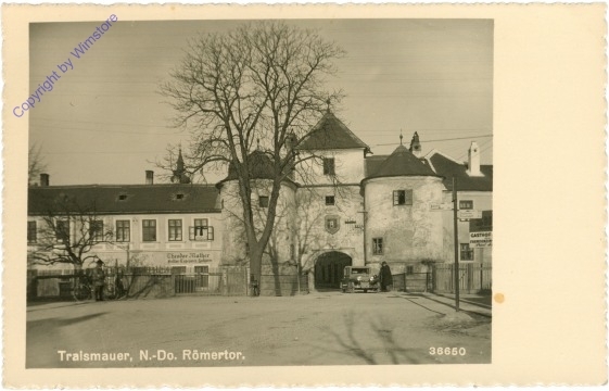 Traismauer, Römertor