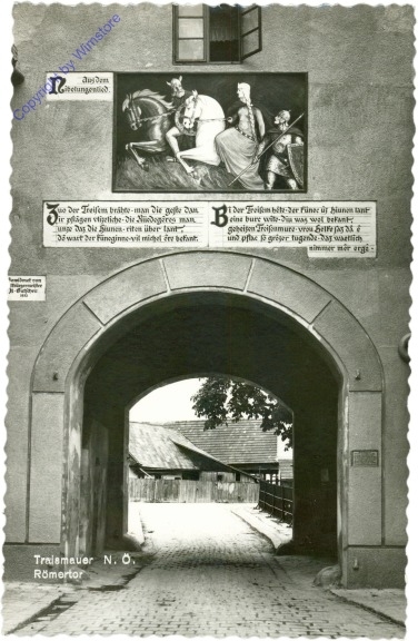 Traismauer, Römertor