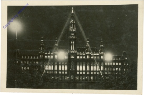 Wien 1, Rathaus bei Festbeleuchtung