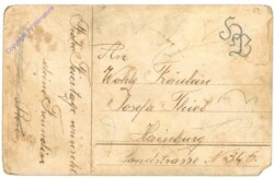 Zwei Mädchen mit Hund