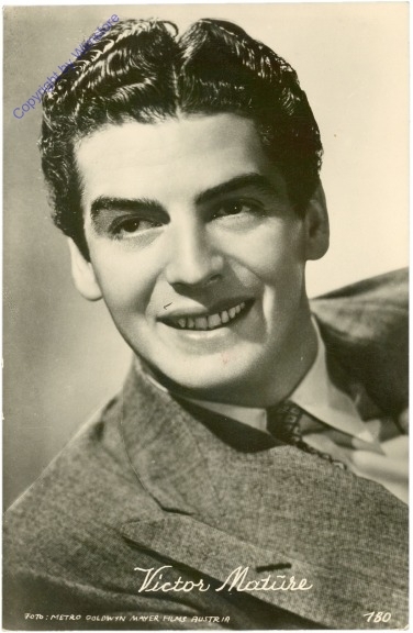 ak210230 Martüre Victor