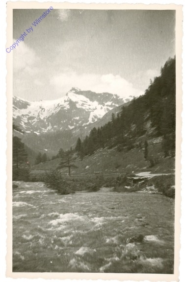 ak210374 In den Bergen