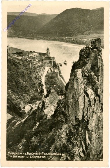 Dürnstein, mit den berühmten Felsgebilde "Wächter von Dürnstein"