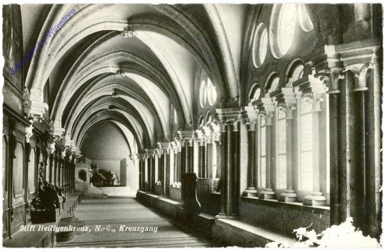 Heiligenkreuz, Stift, Kreuzgang