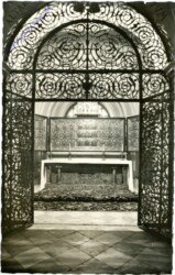 Klosterneuburg, Leopoldikapelle, Verduneraltar, Abschlussgitter