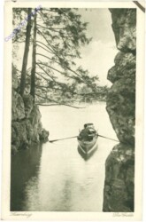 Laxenburg, Die Grotte