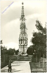 Wiener Neustadt, Spinnerin am Kreuz