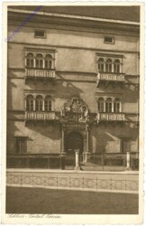 Spittal a.d. Drau, Schloss Porcia, Portal
