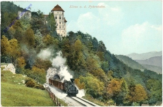 Klaus an der Pyhrnbahn, Eisenbahn fährt aus dem Tunnel