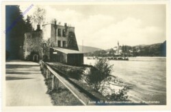 Linz an der Donau, Anschlussmauer mit Puchenau