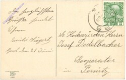 Mühle zwischen Bäumen