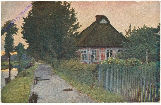 Weg am Haus vorbei
