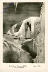 Dachstein-Rieseneishöhle, Im Eisabgrund