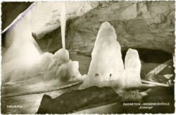 Dachstein-Rieseneishöhle, Eisberge