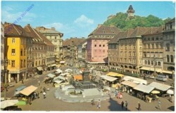 Graz, Hauptplatz mit Schlossberg
