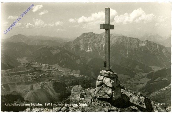 Hochschwab, Gipfelkreuz am Polster mit Erzberg