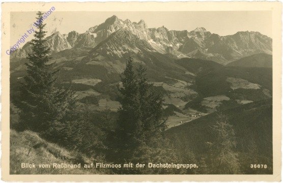 Filzmoos, Blick vom Rossbrand auf Filzmoos mit der Dachsteingruppe