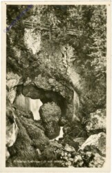 Golling an der Salzach, Mittlerer Wasserfall mit Höhle