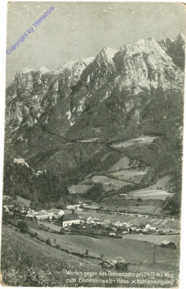 Werfen, gegen das Tennengebirge, Weg zum Eisriesenwelt-Haus x Höhleneingang
