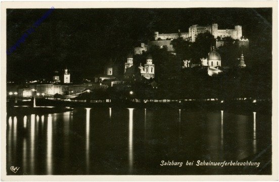 Salzburg, bei Scheinwerferbeleuchtung