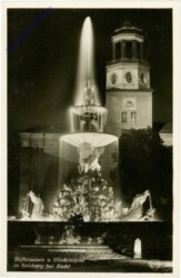 Salzburg, Residenzplatz, Hofbrunnen und Glockenspiel
