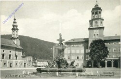 Salzburg, Residenzplatz, Brunnen mit Glockenspiel