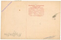 Mutter und Kind vorm Christbaum