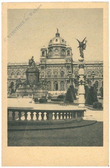 ak215104 Wien 1, Naturhistorisches Museum mit Maria Theresien-Denkmal
