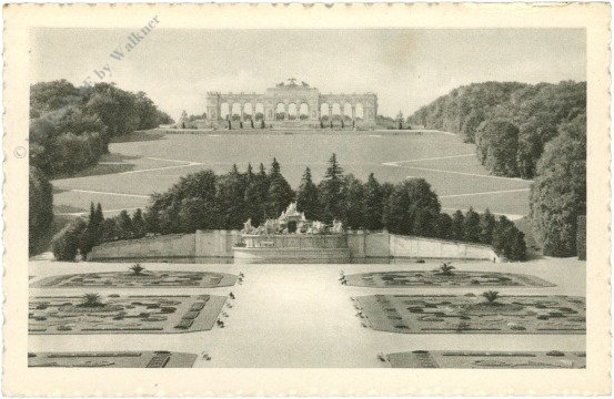ak215266 Wien 13, Schönbrunn, Neptungrotte und Gloriette