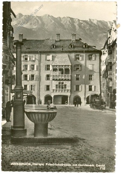 Innsbruck, Herzog Friedrichstrasse mit Goldenem Dachl