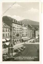 Innsbruck, Maria Theresienstrasse mit Hotel Maria Theresia und Patscherkofel