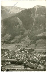 Kitzbühel, mit Hahnenkamm-Seilbahn u. Steinbergkogel