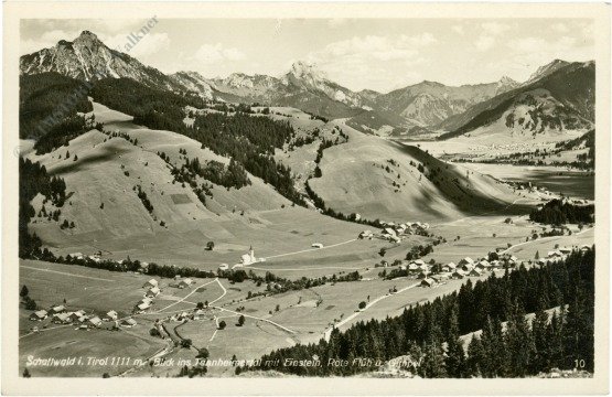 Schattwald, Blick ins Tannheimertal mit Einstein, Rote Flüh und Gimpel