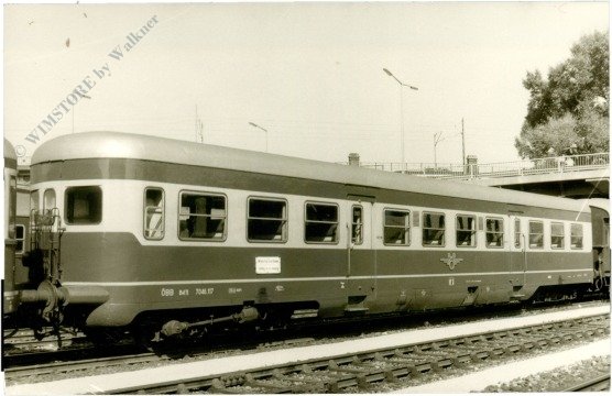 ak216004 Wagon