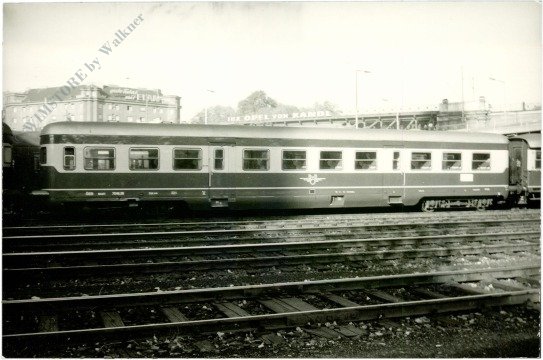 ak216005 Wagon