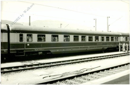 ak216006 Wagon