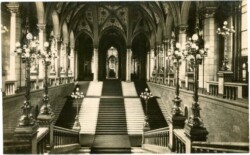 ak216889 Budapest, Parlament, Fest-Stiegenhalle