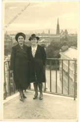 Zwei Damen
