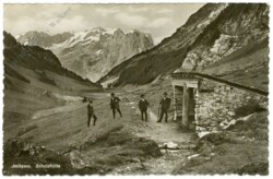 Jochpass, Schutzhütte