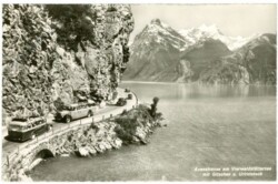 Axenstrasse am Vierwaldstättersee mit Gitschen u. Uriotstock