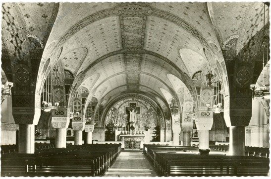 ak217547 Lisieux, La Basilique