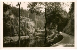 ak217589 Le Doubs a Entre-Roches