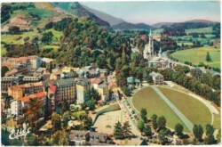 Lourdes, La Basilique