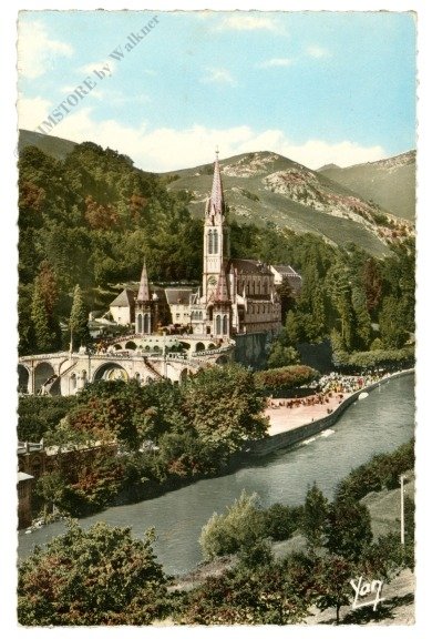 Lourdes, La Basilique