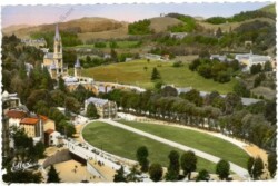 Lourdes, La Basilique