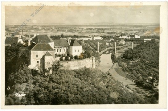 Znoir, Ansicht