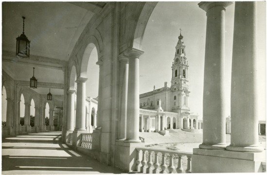 ak218024 Fatima, Basilica e Arcadas