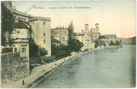 Passau, Linkes Innufer mit Studienkirche