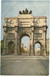 München, Siegestor, Blick auf die Ludwigskirche