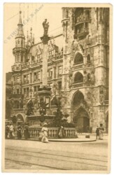 ak219040 München, Rathaus mit Mariensäule
